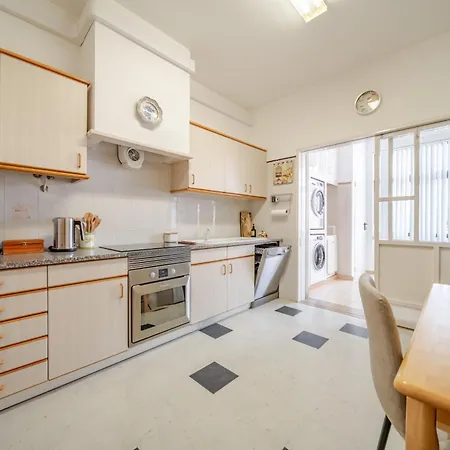 Beguest Dream House بيت للعطل لول